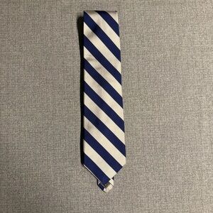 Robert Talbott Navy and White Diagonal Striped silk tie